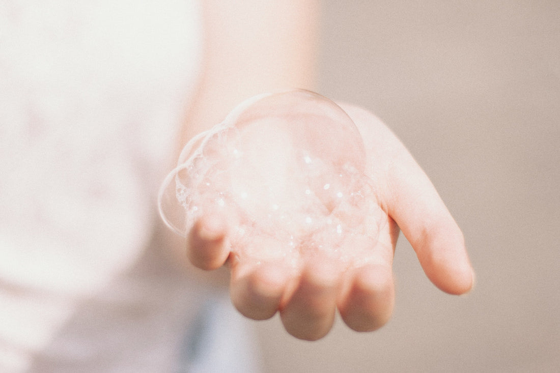 Het belang van pH-gebalanceerde cleansers voor een gezonde Huid